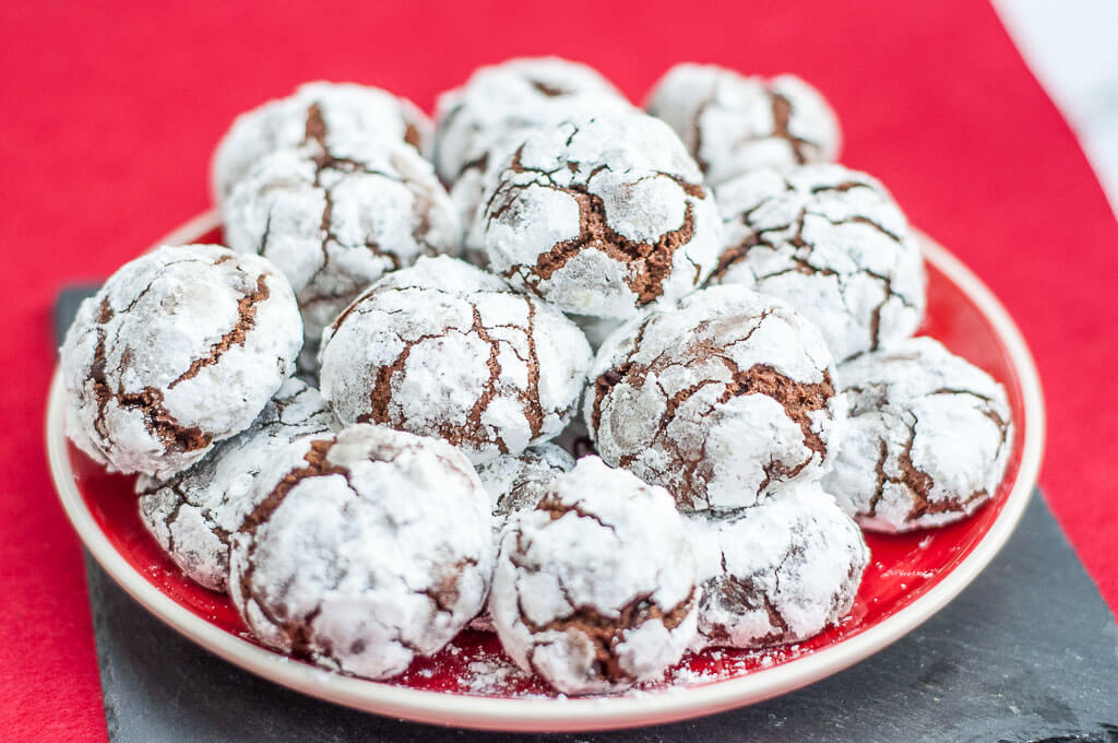 2019 year - Chocolate Crinkle Cookies 2019 year