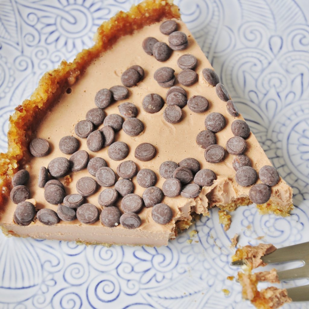 Vegan Chocolate Mousse pie recipe - Vegan Family Recipes