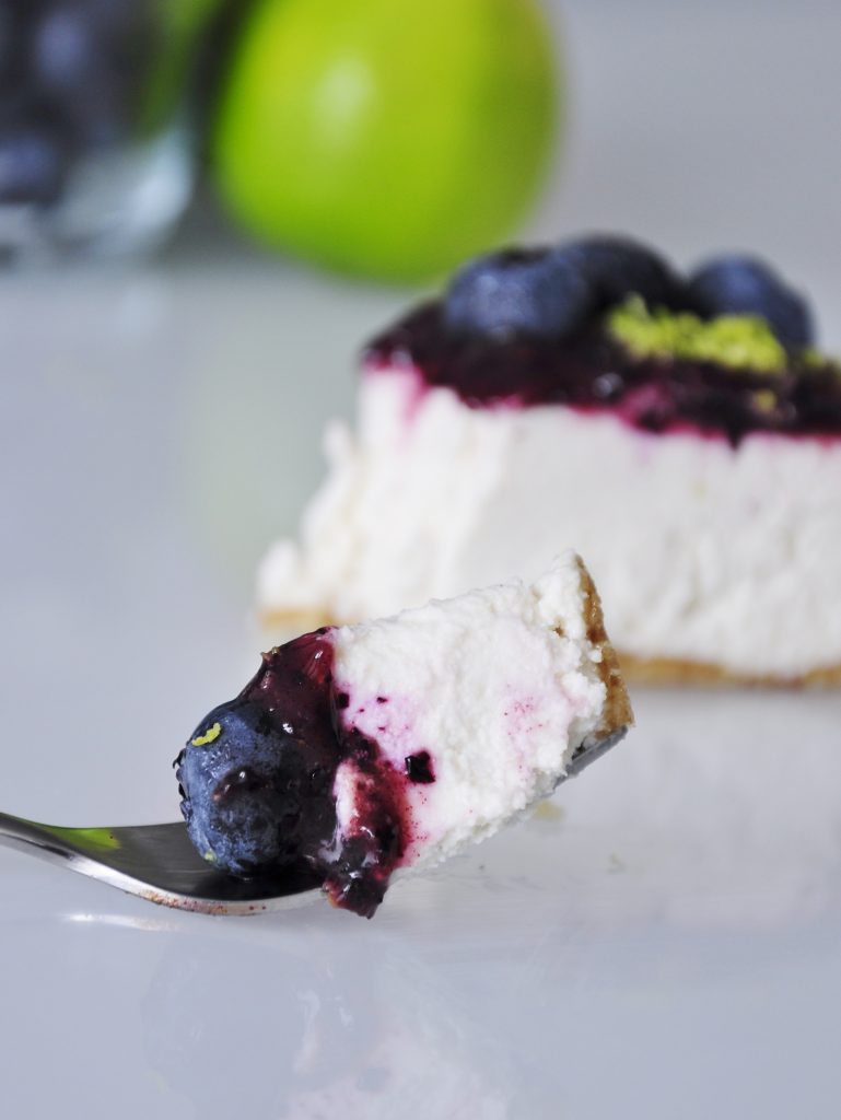 Vegan Cheesecake Recipe with Blueberries and key limes - Vegan Family Recipes #paleo #gf #dessert