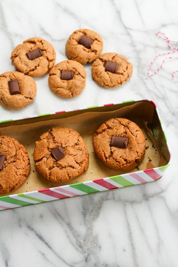 Flourless-Vegan-Peanut-Butter-Blossoms-Recipe