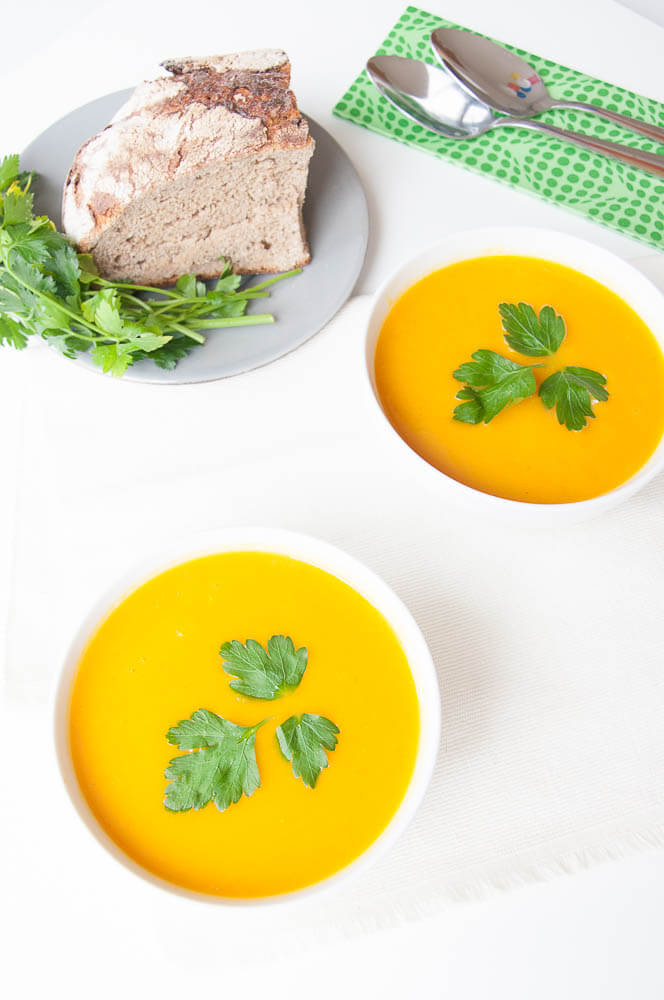 Vegan Carrot Soup with Ginger - Vegan Family Recipes #vegetarian #health #glutenfree