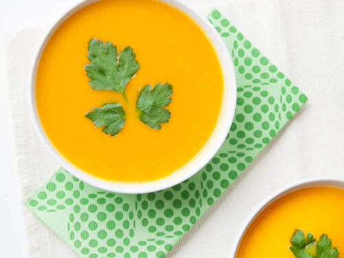 Creamy Carrot Ginger Soup (vegan) – A Simple Palate