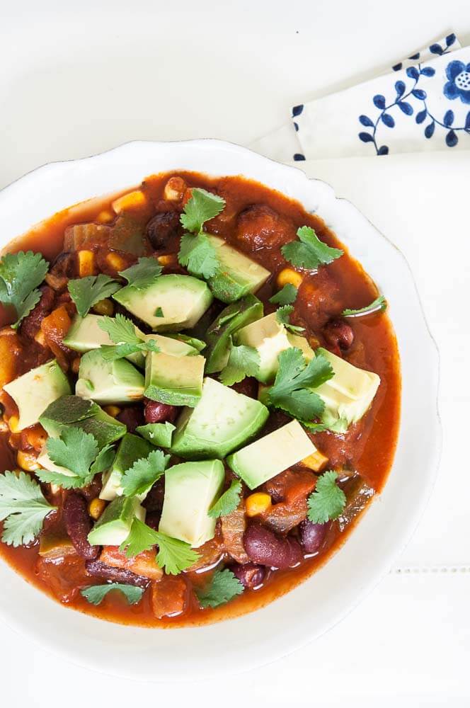 Easy Vegan Chili Recipe - Vegan Family Recipes