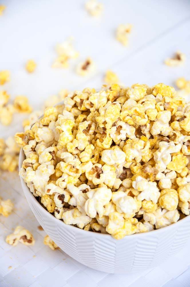 Ricetta vegana dei popcorn al formaggio - Vegan Family Recipes