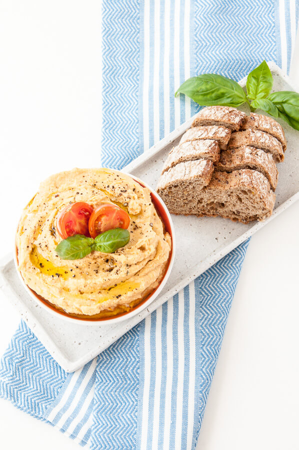 Fresh Tomato Basil Hummus Recipe - Vegan Family Recipes #healthy #protein #glutenfree