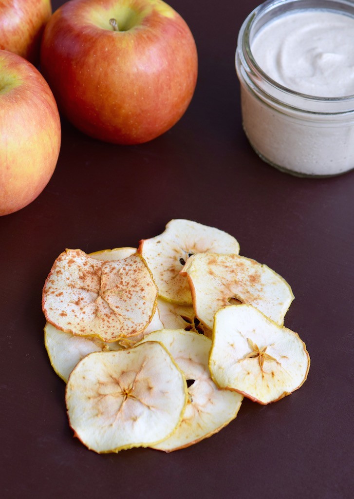 Apple Chips Recipe - Thanksgiving Round-up 