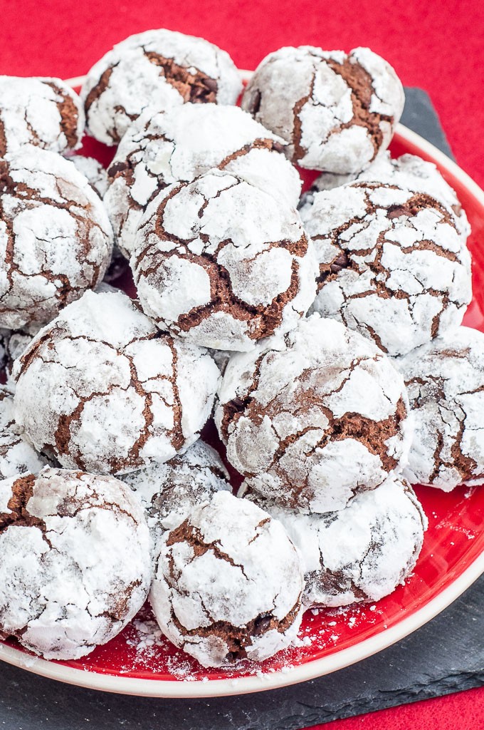 Vegan Crinkle Cookies Recipe Christmas - Vegan Family Recipes #christmas #recipe