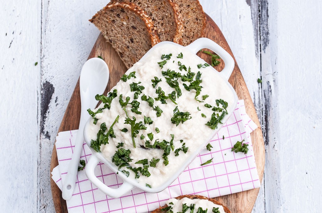 Vegan Cottage Cheese Recipe |VeganFamilyRecipes.com | #glutenfree #appetizer #dip