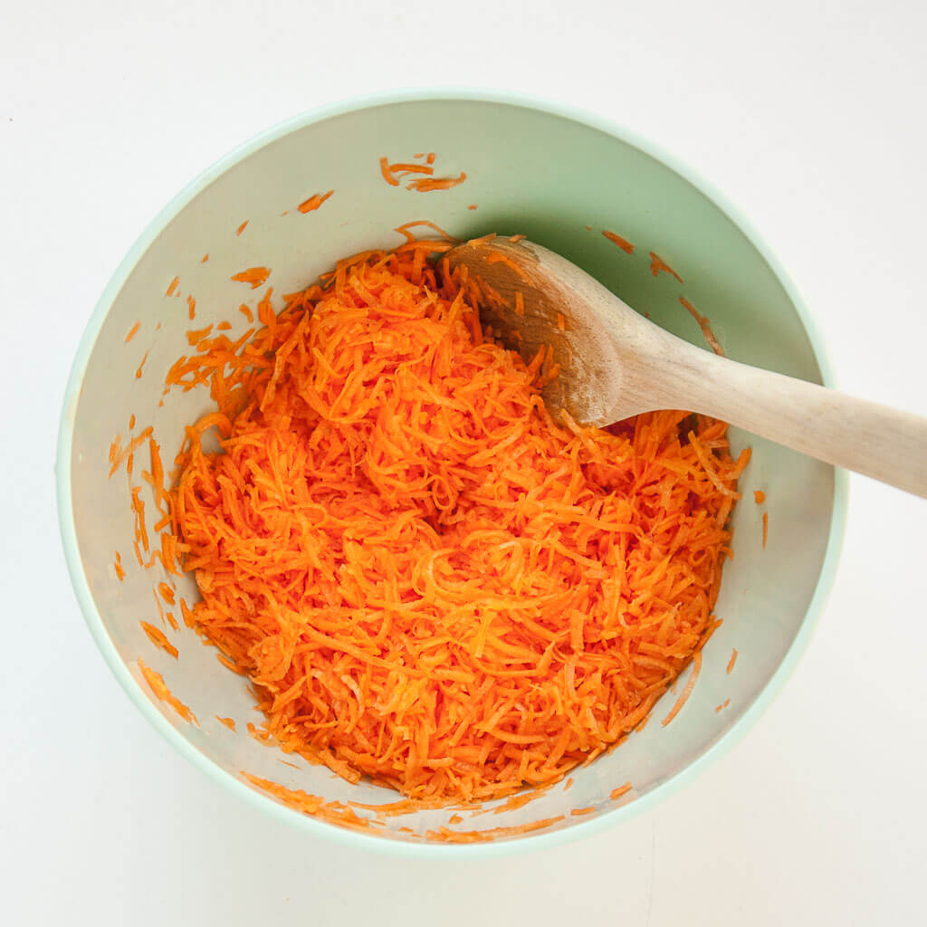 Gluten-free Vegan Carrot Cake Recipe shredded carrots Ingredients - #healthy #vegetarian #chocolate chips