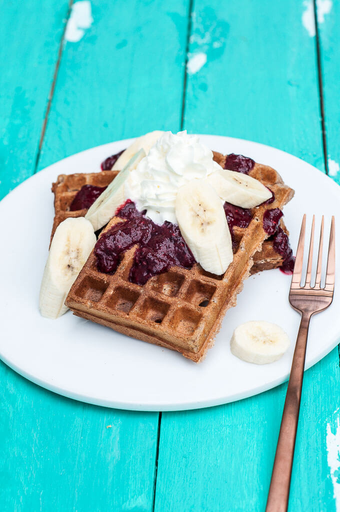 Vegan Banana Waffles Recipe - VeganFamilyRecipes.com #healthy #wholegrain