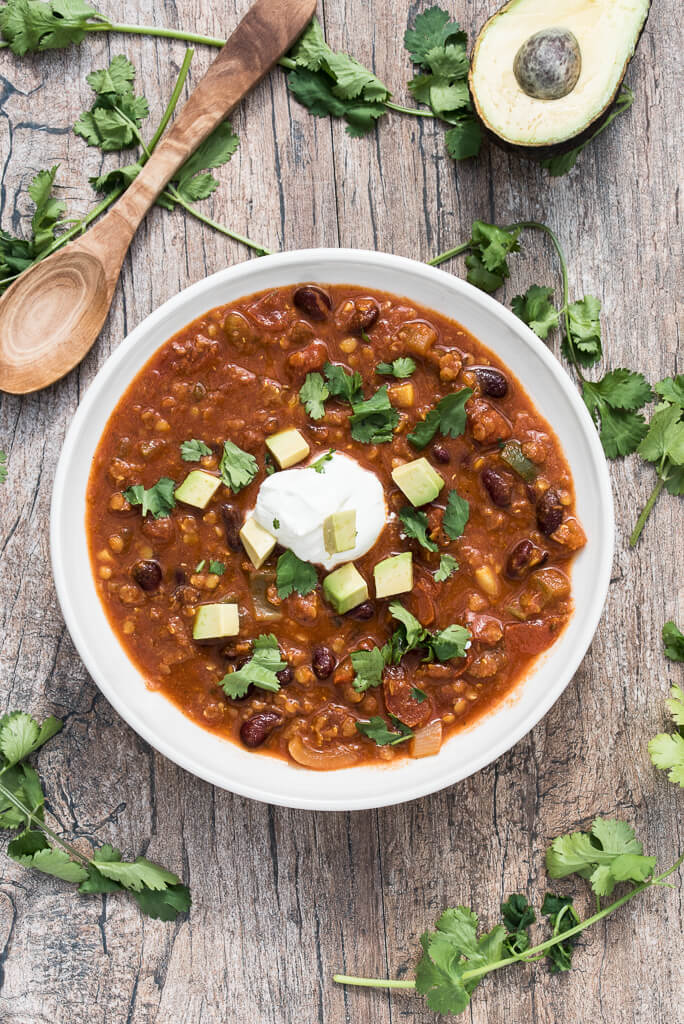 Red Lentil Chili Recipe , Quick and Easy - VeganFamilyRecipes.com #vegan #glutenfree